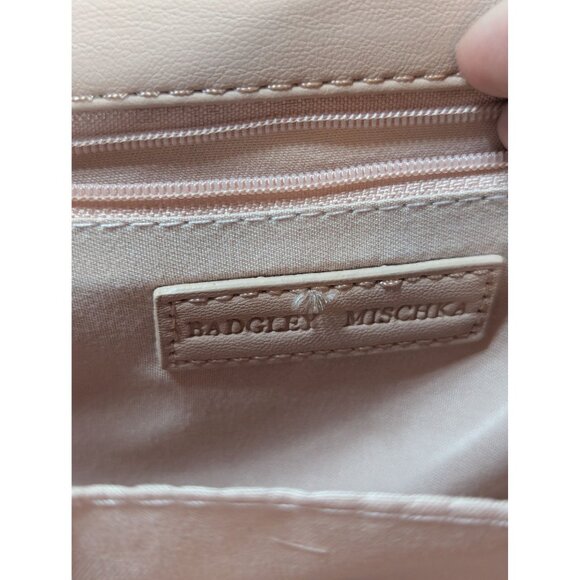 Badgley Mischka Pink Quilted Shoulder Bag With Pearls & Chain Strap - Picture 9 of 9